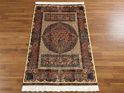 5X8 Silk Handloom Beige Multicolor Rug # 14544