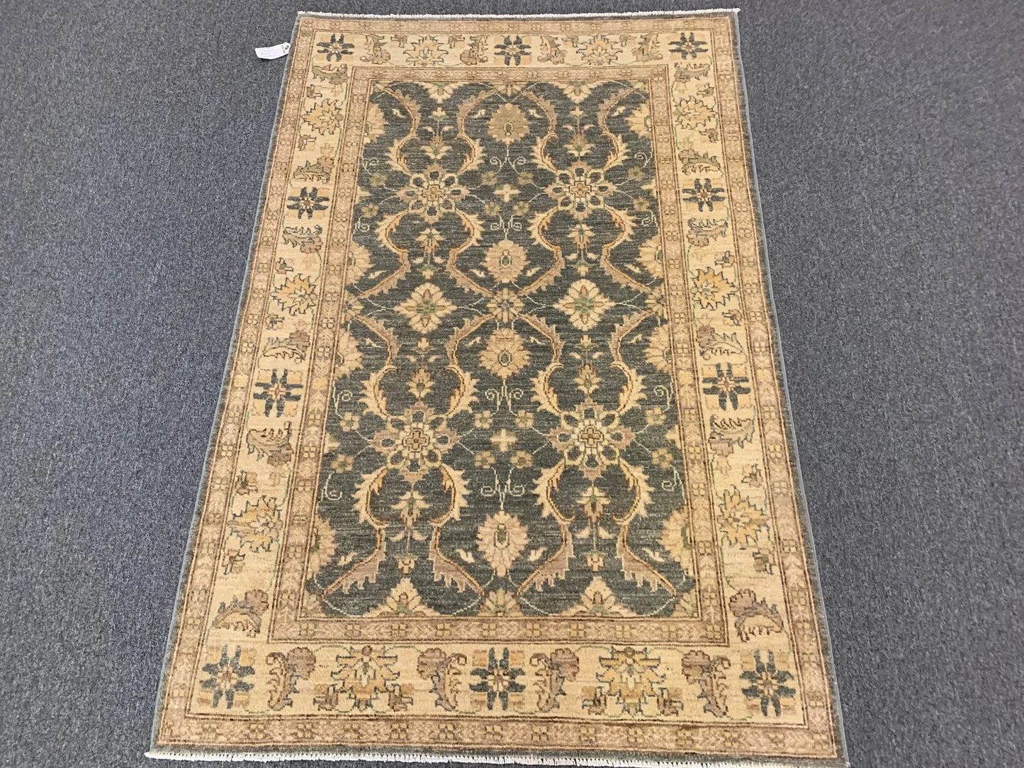 Gray Oushak 4X6 Handmade Wool Rug # 10331