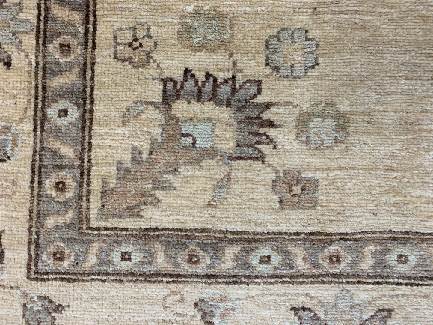 Oushak Ivory/Brown 5X7 Handmade Wool Rug # 10320