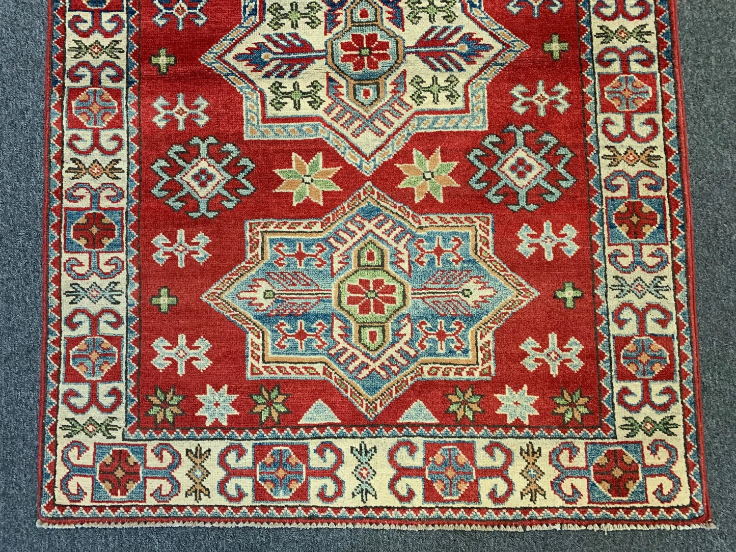 3' X 5' Fine Kazak handmade Wool Rug # 10747