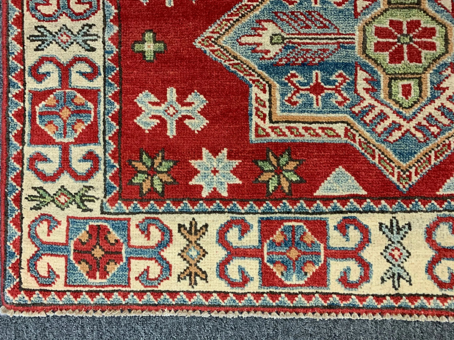 3' X 5' Fine Kazak handmade Wool Rug # 10747