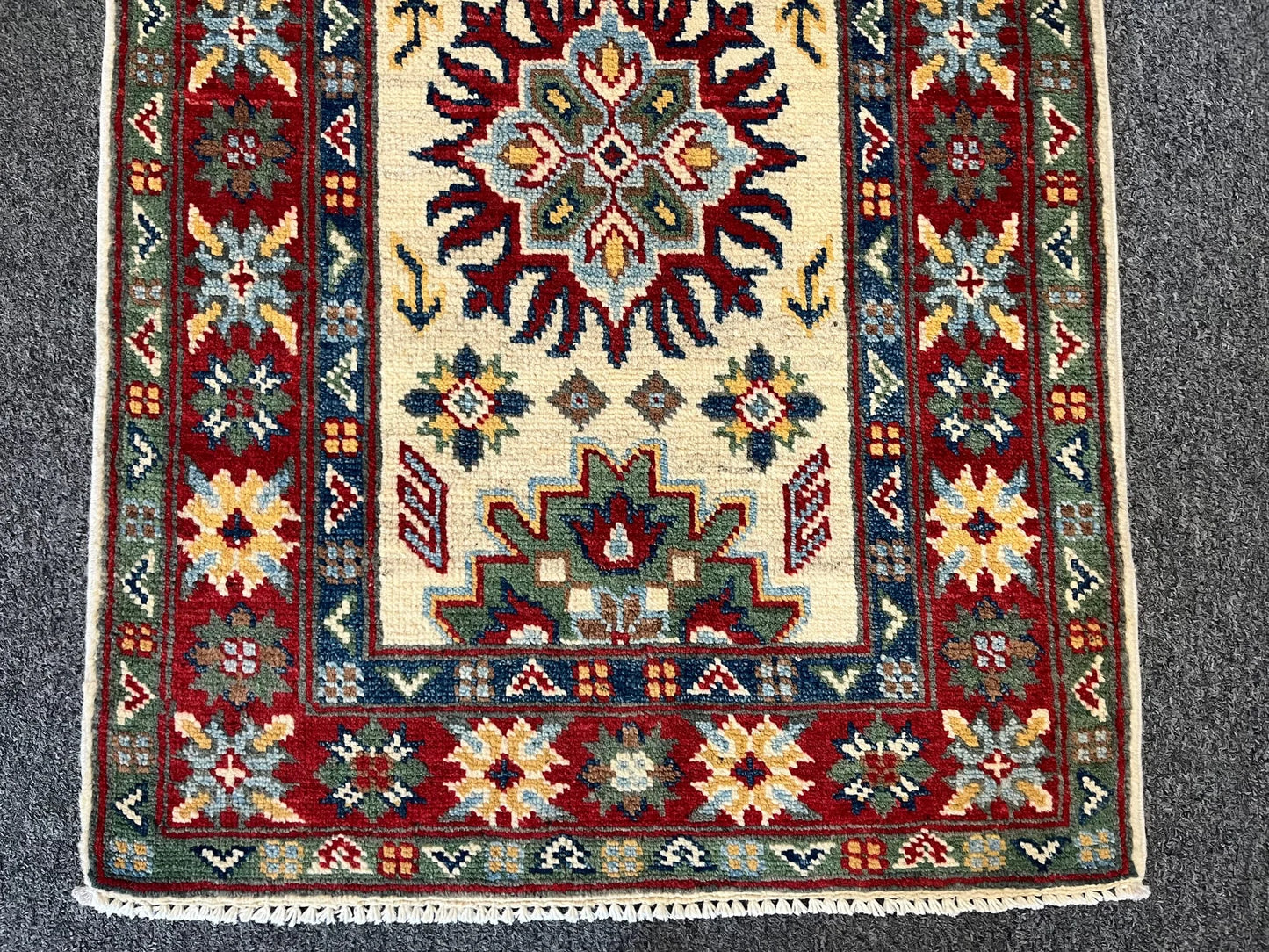 2' X 3' Fine Kazak Handmade Wool Rug # 12627