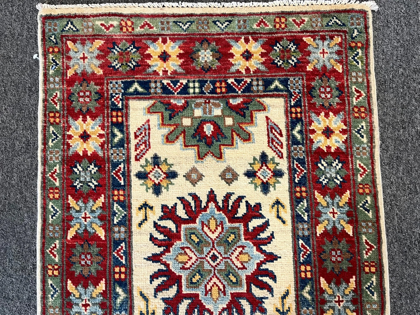 2' X 3' Fine Kazak Handmade Wool Rug # 12627