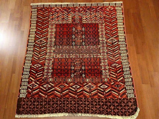 Antique Tekke Turkmen Ensi of Classic Design