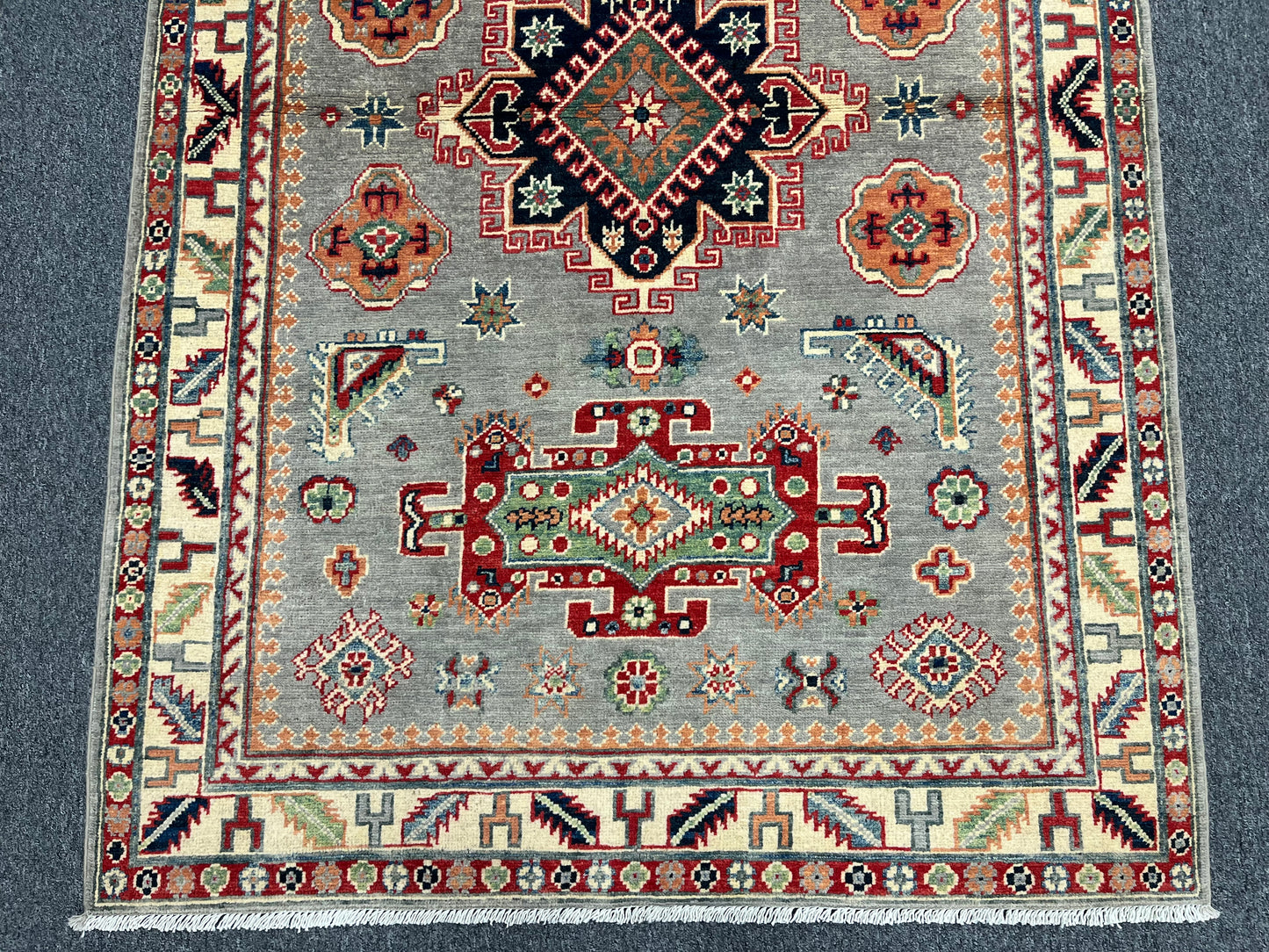 Kazak Gray/Beige 4X6 Handmade Wool Rug # 13765