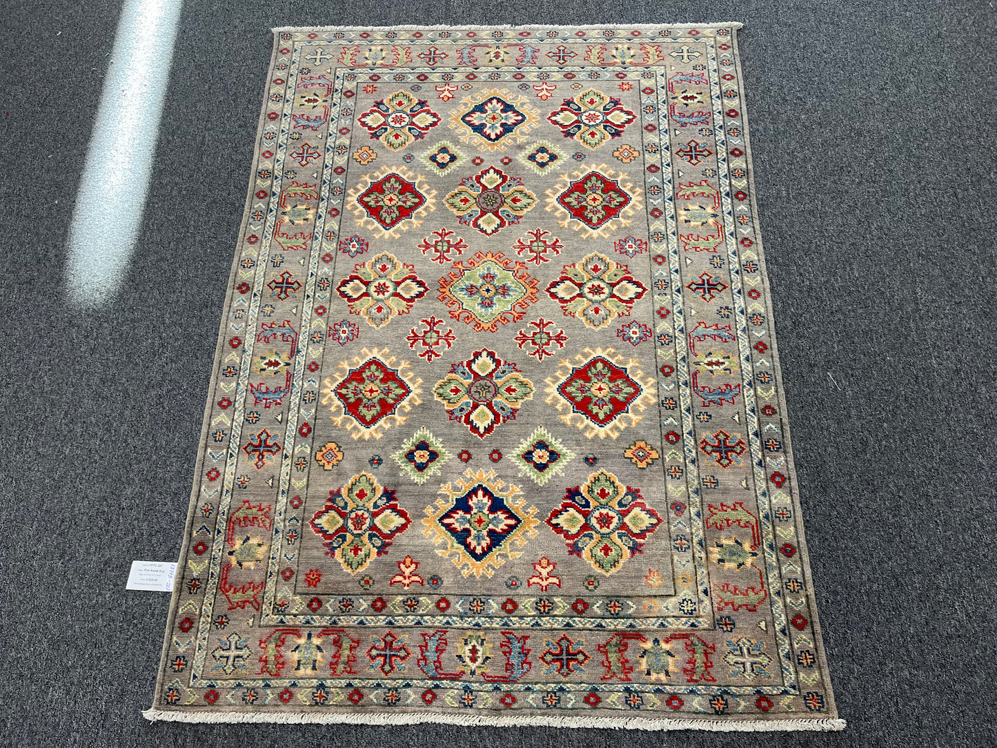 Kazak Soft Gray 4X6 Wool Hand-knotted Rug # 13772