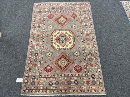 Kazak Soft Gray 4X6 Wool Hand-knotted Rug # 13694