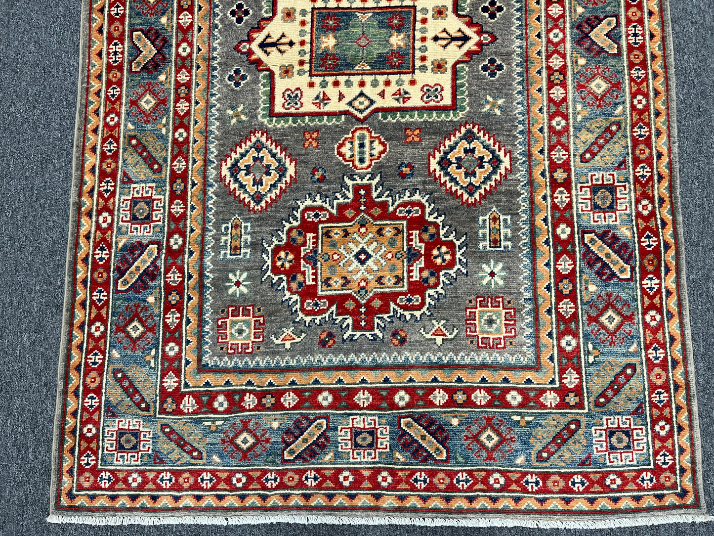 Kazak Gray 4X6 Handmade Wool Rug # 13929