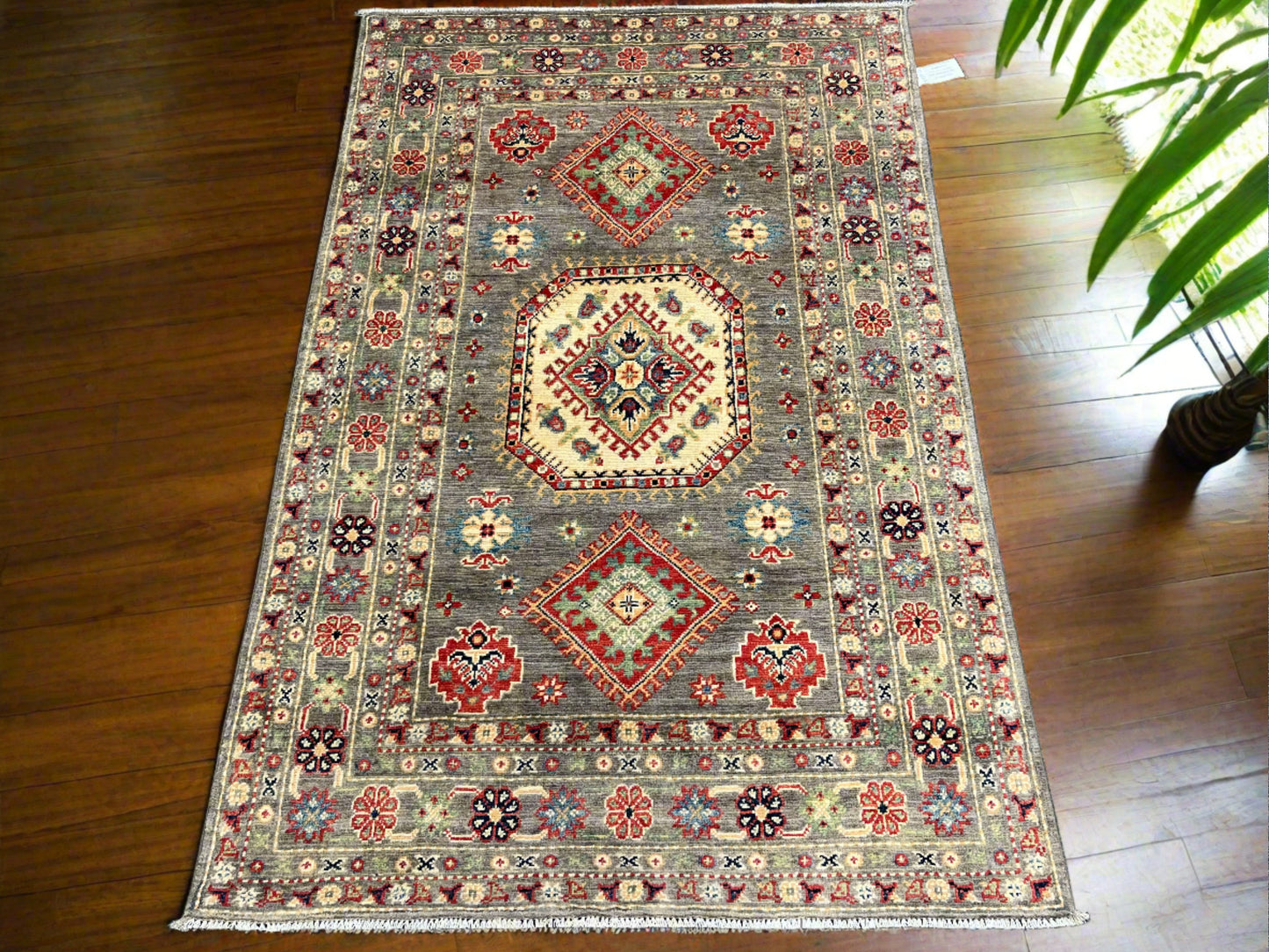 Kazak Gray 4X6 Handmade Wool Rug # 13587