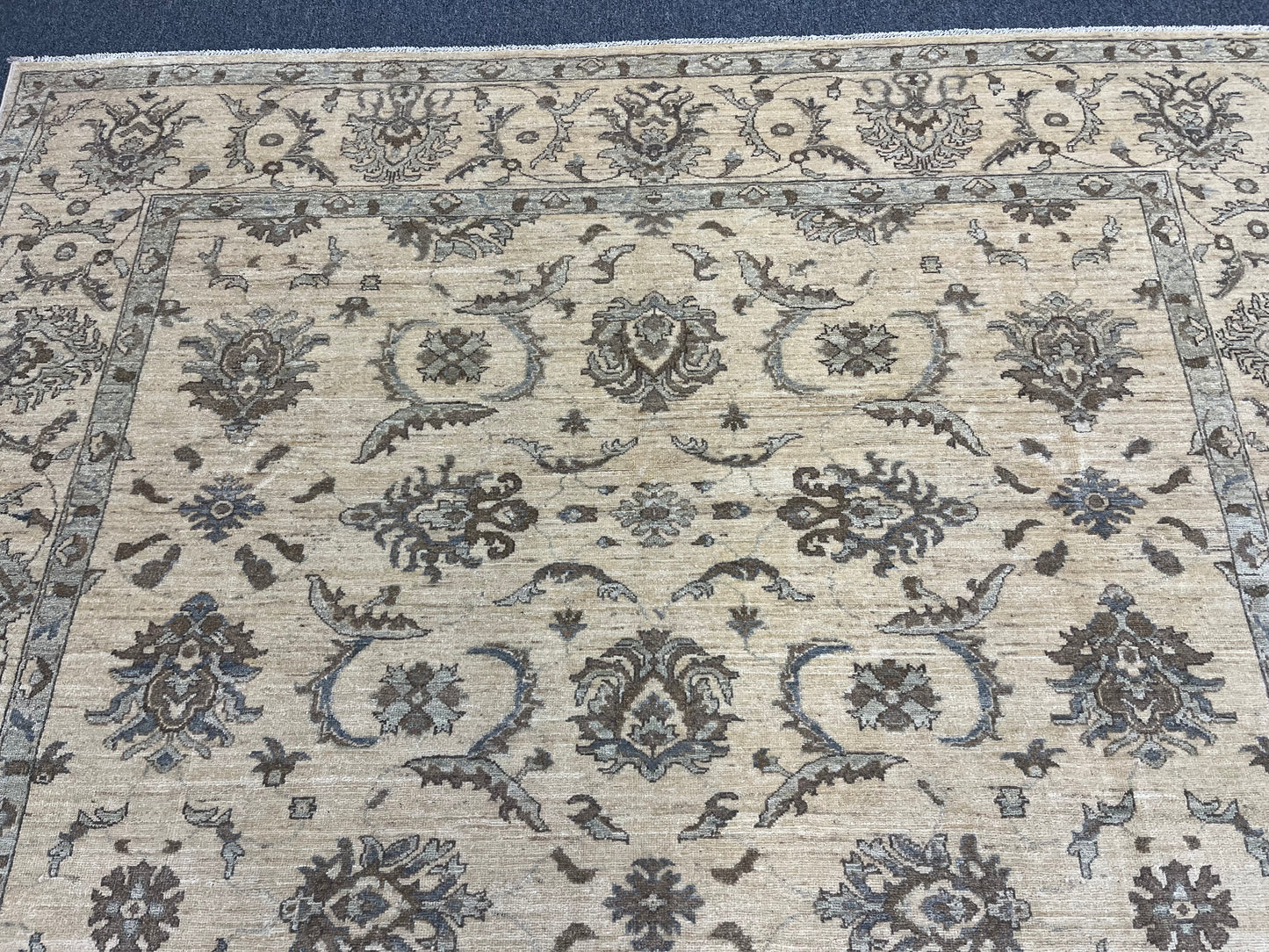 Ivory Oushak Chobi 8X10 Handmade Wool Rug # 14214