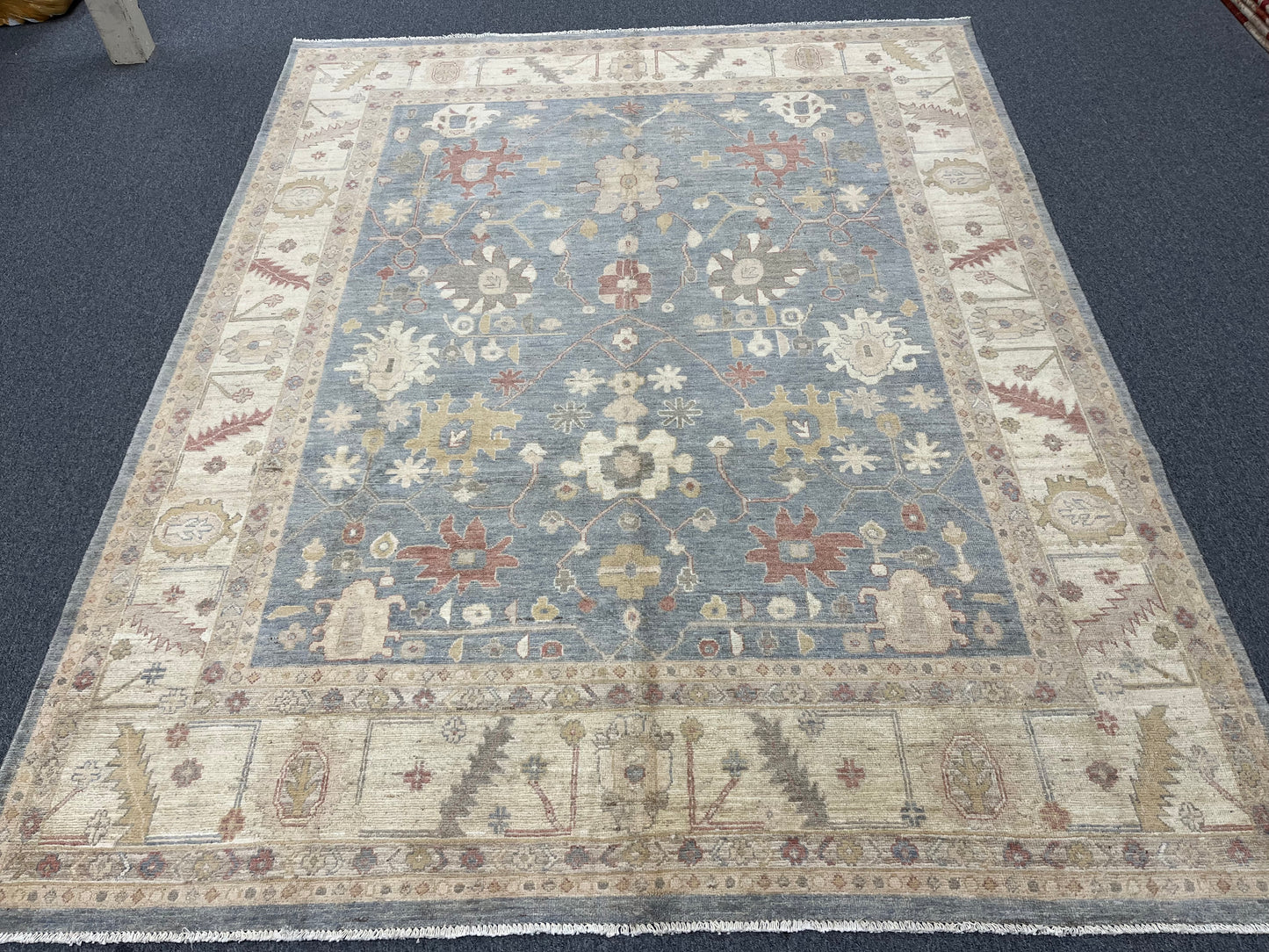 Soft Gray/Ivory Oushak 8X10 Handmade Wool Rug # 14307