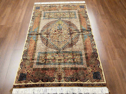 5X8 Silk Handloom Beige Multicolor Rug # 14544